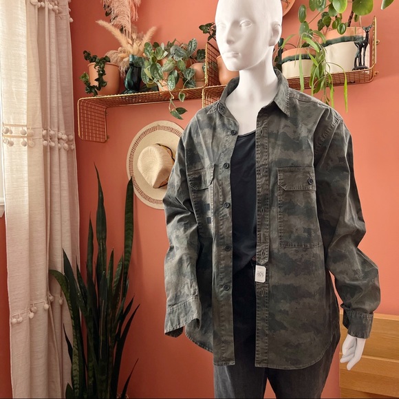 NWT Zara Man Modern Camo Regular Fit Button Up Top - Picture 1 of 7